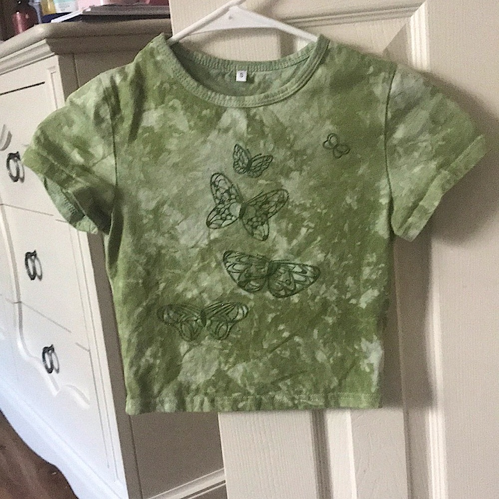 Size Small Green Butterfly Tie Dye Baby Tee